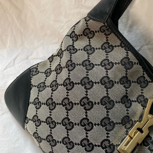 SOLD ⚠️Gucci Jackie Hobo - Picture 2 of 16